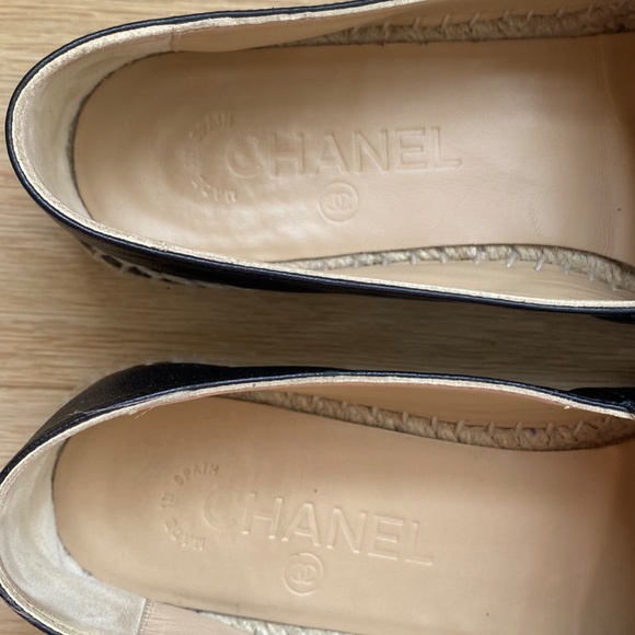 CHANEL WOMEN ESPADRILLES - SIZE 38 - Picture 2 of 13